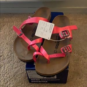 Birkenstock Graceful Raspberry Mayari Sandals